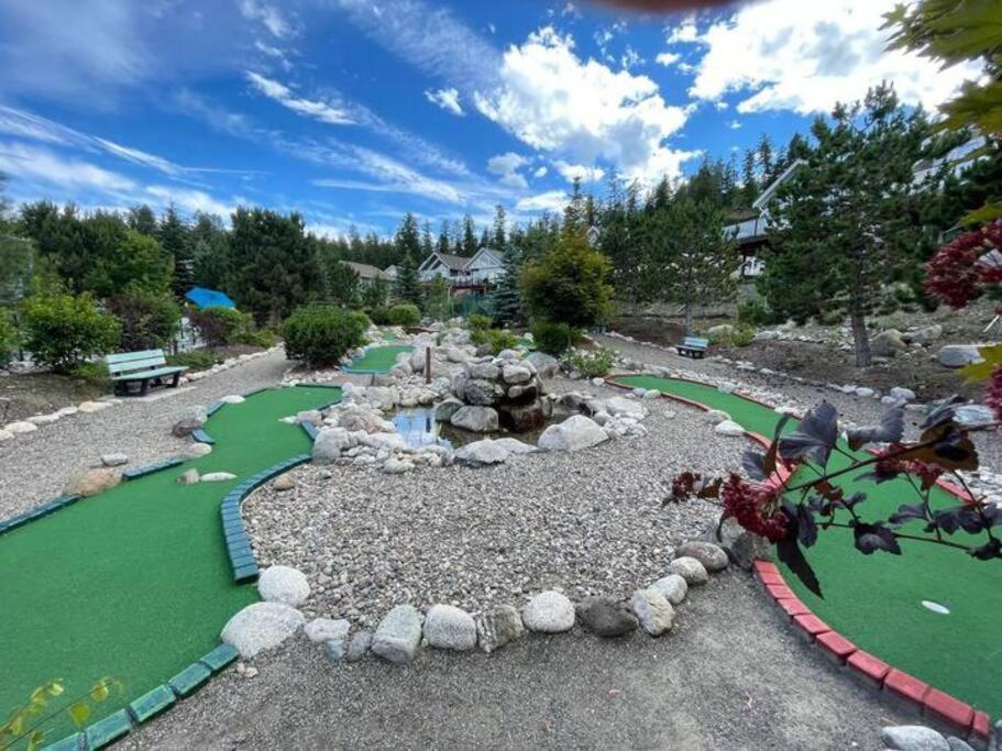 Beautiful Cottage At La Casa In Kelowna Exterior photo